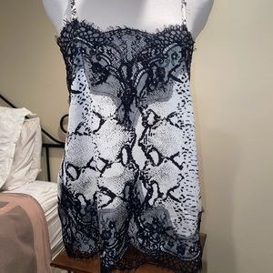 Snake print lace tank top